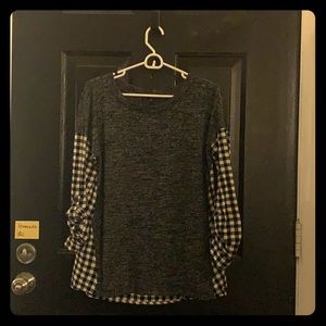 Mixed material 3/4 sleeve knit top